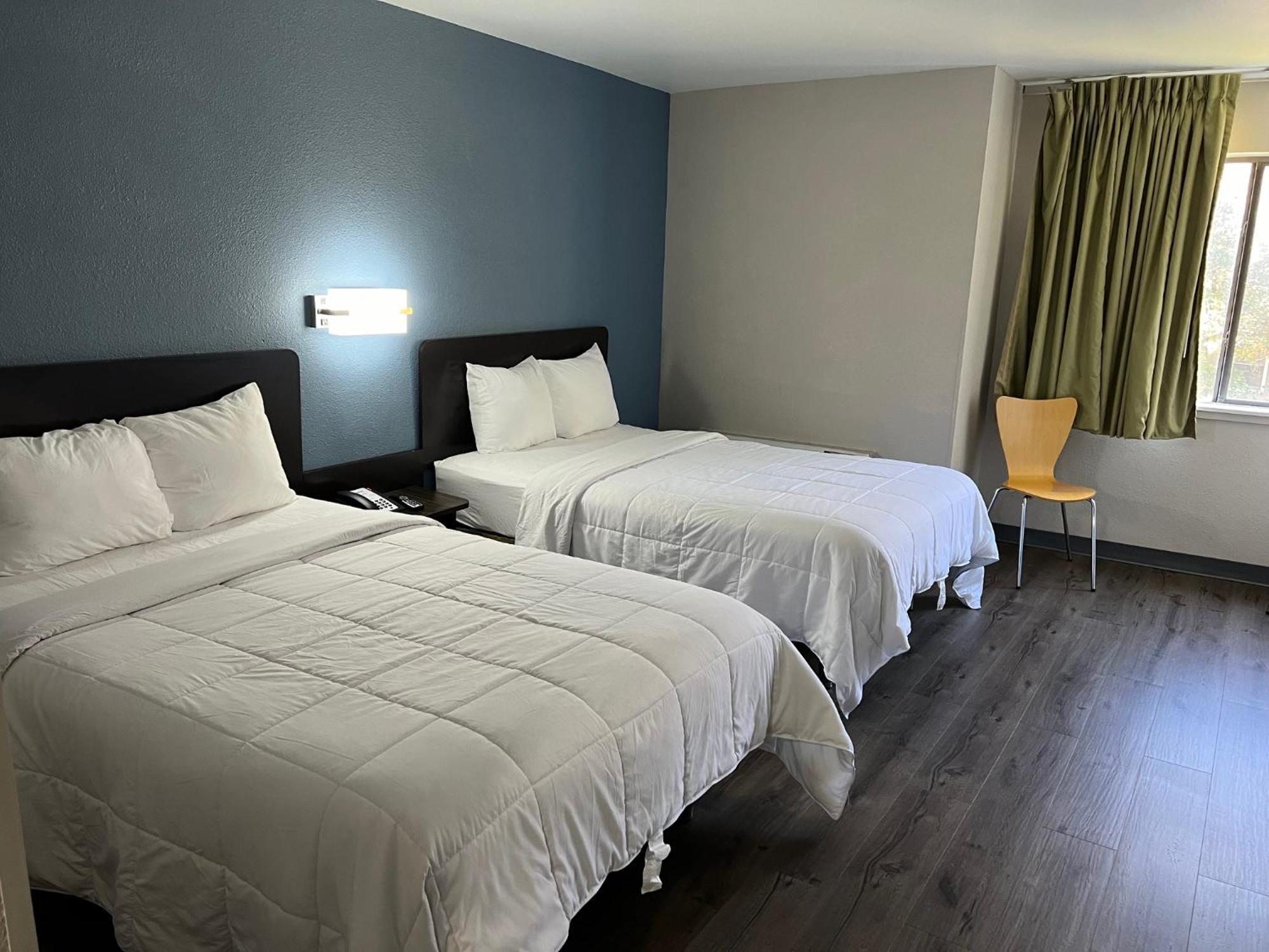 Park Inn By Radisson San Antonio Exterior photo
